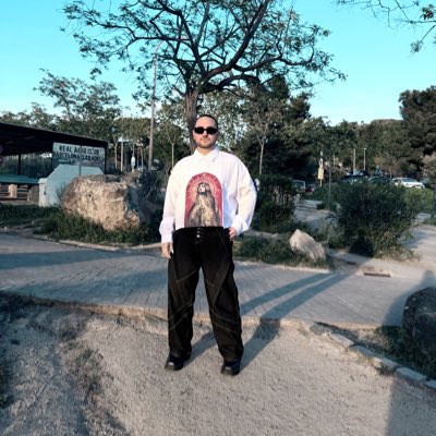 NilCebrian's tweet photo. #NuevaFotoDePerfil https://t.co/jPhjAX7Ha4
