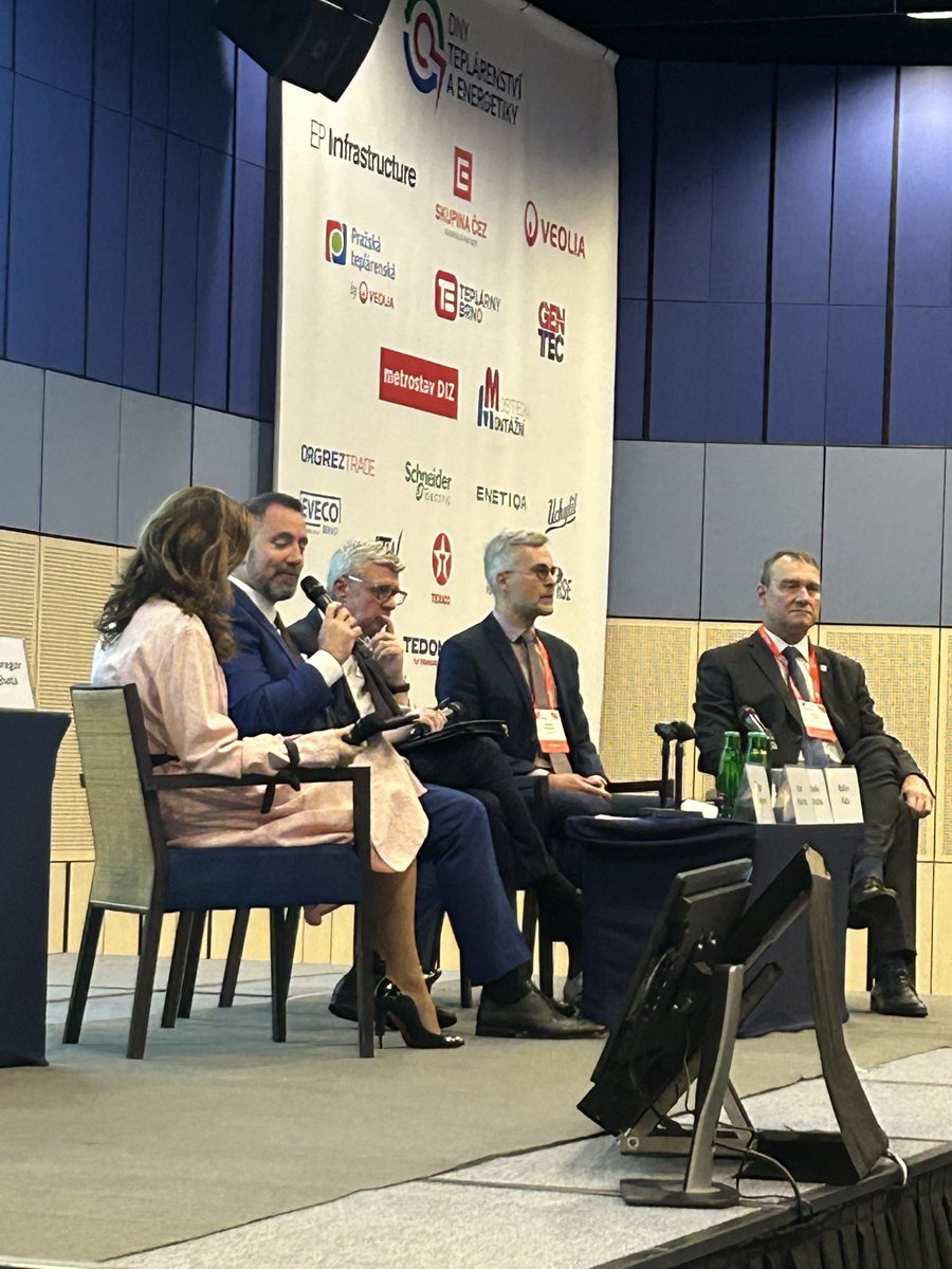 Jan Rafaj tweet media