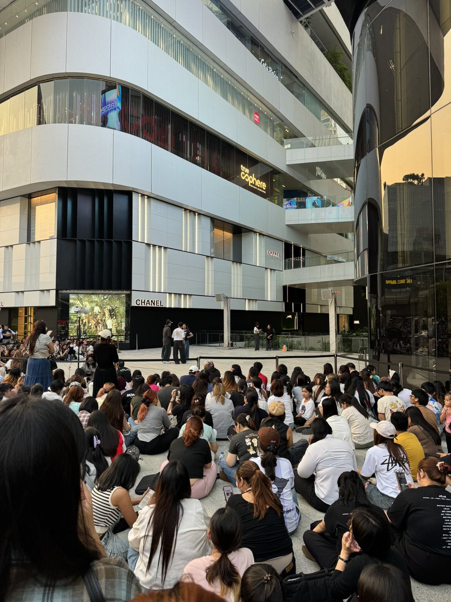 ตังตังแง่ว tweet media