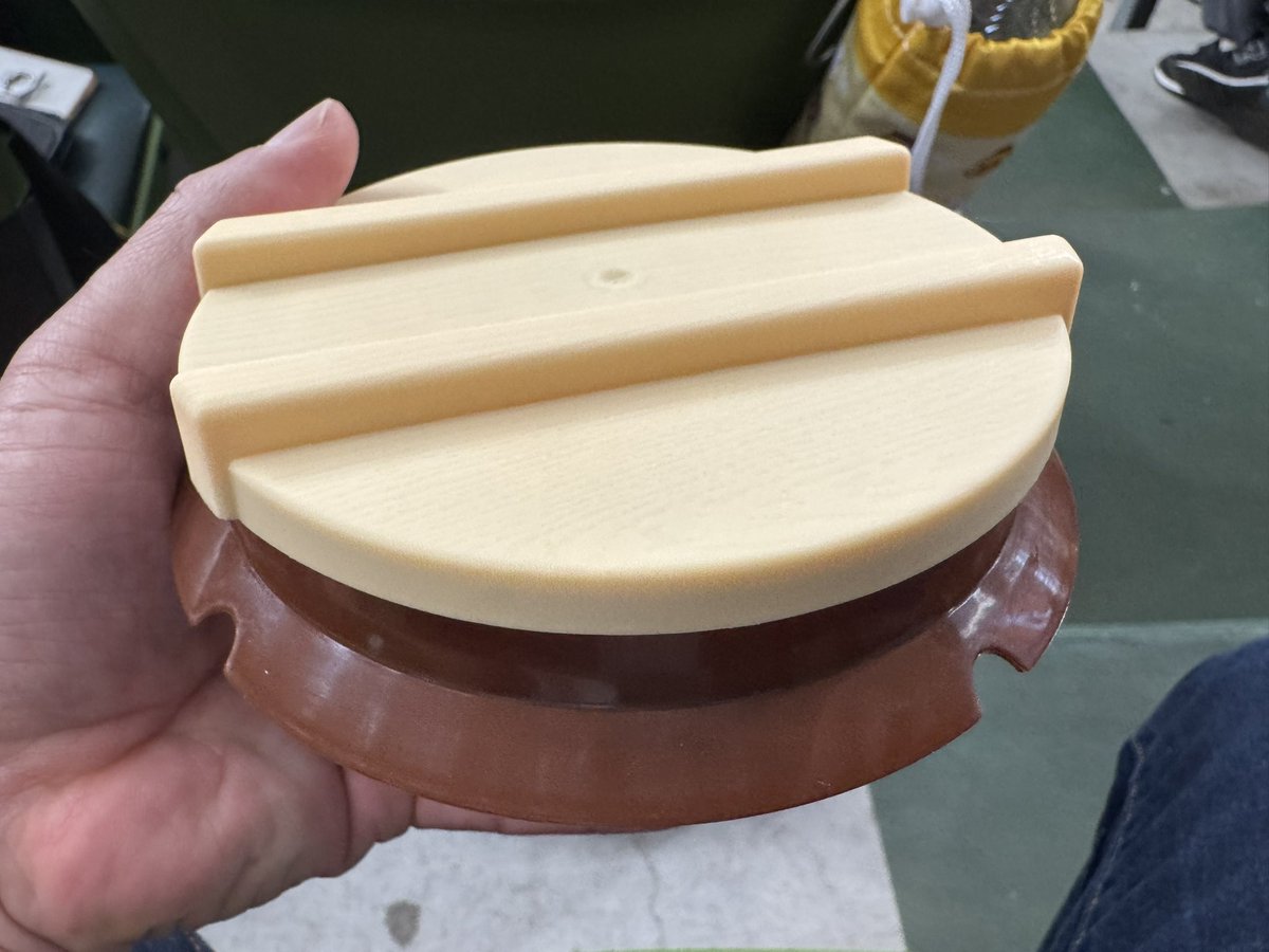 あらけん tweet media