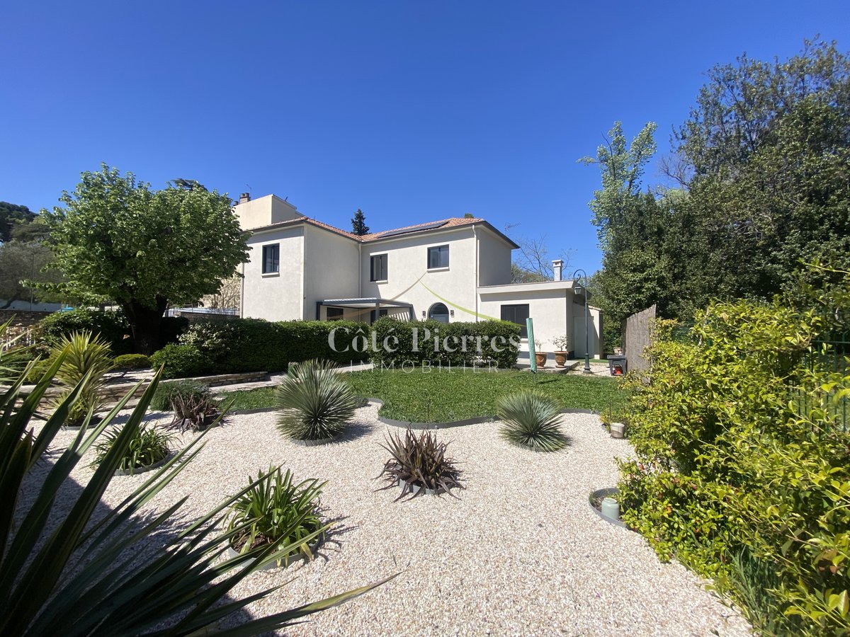 CotePierres's tweet image. Maison rénovée : 4 chambres, jardin 🌿 #Nîmes #Immobilier #MaisonDeRêve