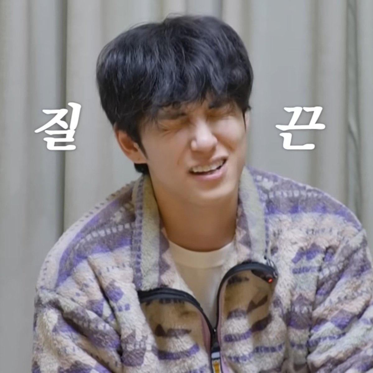 어린이집 가방 정리하다가 OO이 물병 어디갔어~?
👶🏻이자~~~뿌쓰요
이래서 눈 질끈감을거같다