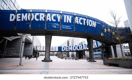 fabio35590's tweet image. #Orwell