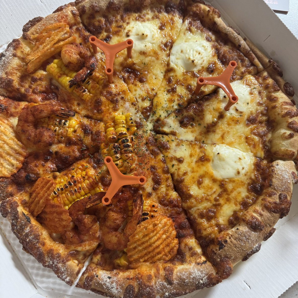 오르가 얼마전에 추천한 노모어피자의 옥수수새우+콰트로치즈!! 
푸파했습니다😉

#오르야밥먹어