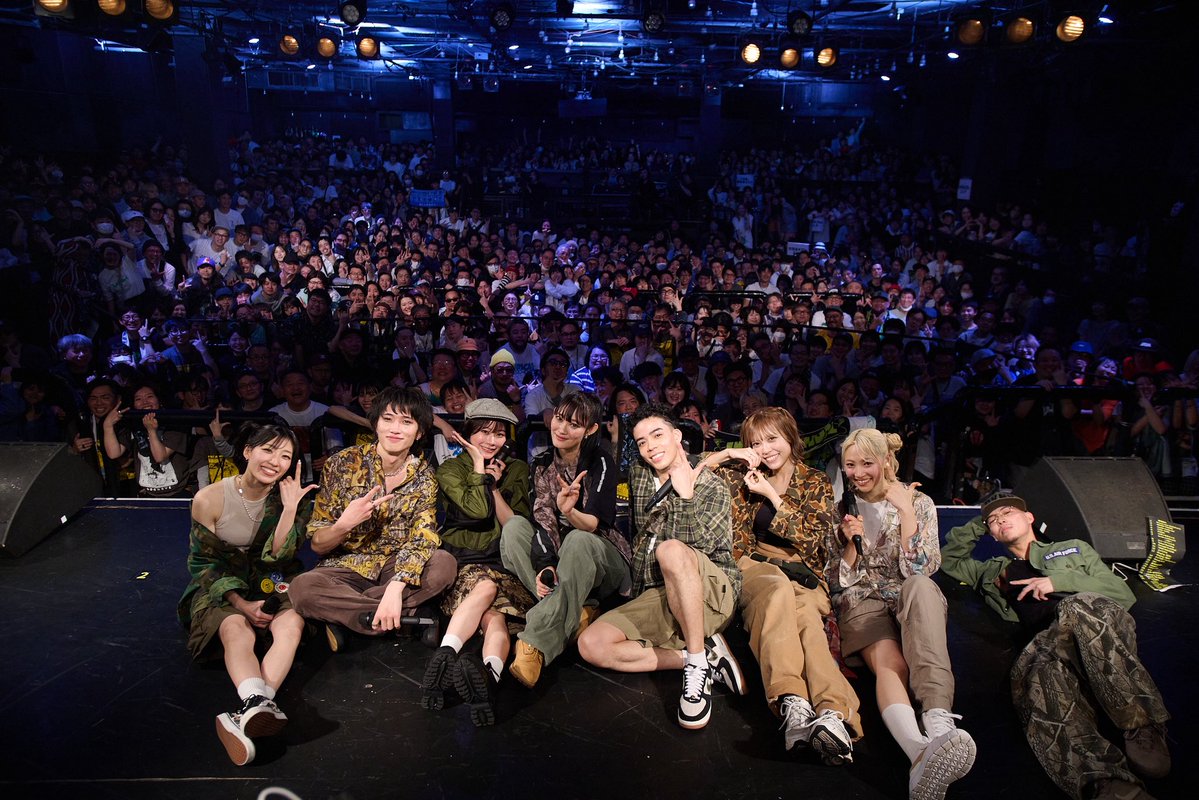 lyrical school tweet media