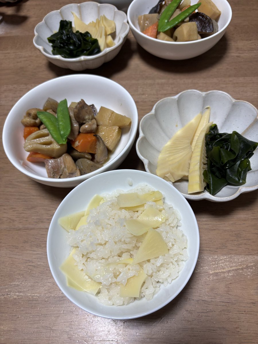 ミツエ tweet media