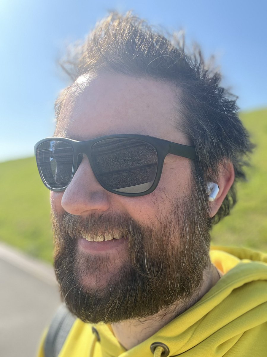 Antistar 🦊 tweet media