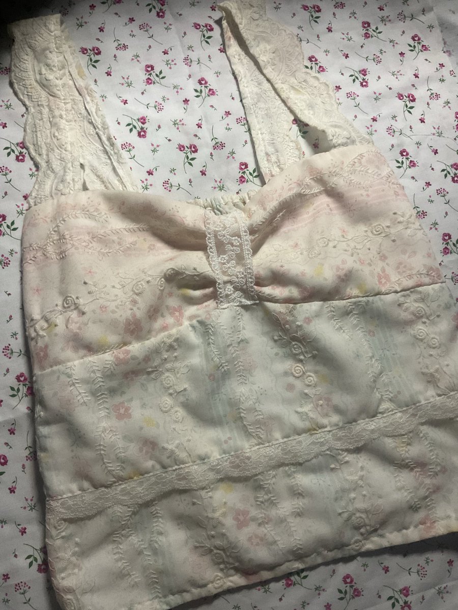 mamammmeow's tweet photo. 139.- free shipping 🪽￼

ขอดู/สอบถามพต.ได้ค่ะ 
#ส่งต่อเสื้อผ้ามือสอง #ส่งต่อเสื้อผ้า #เสื้อผ้า https://t.co/j3FluKybj2