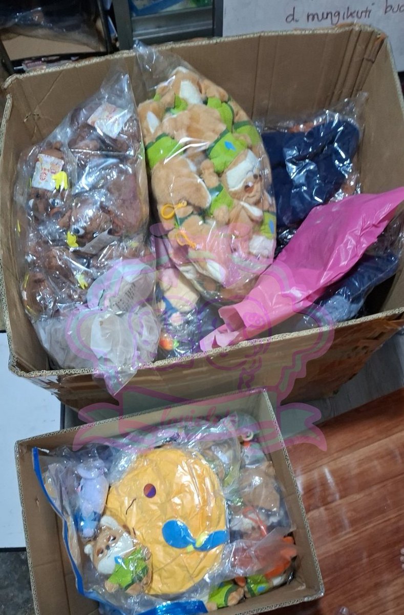 #lovie_arrived 
- snoopy plushie b1
- Req co case b1
- chiwawa b4
- req co boneka 
- neko cap b1&amp;b2
- topi zootopia b2&amp;b3
- req co case + strap
- req co case batch 2
- zootopia plushie b3
- zootopia plushie b4
- kepiting alaska b1&amp;2