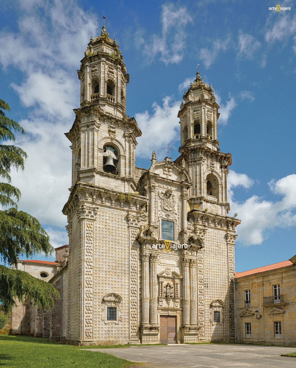 arteviajero_com's tweet image. Monasterio de Santa María de Sobrado dos Monxes, fundado en el año 952, es una de las grandes maravillas arquitectónicas de Galicia. En él destacamos su impresionante fachada barroca ⬇️⬇️⬇️
arteviajero.com/articulos/mona…
#FelizMartes #arte