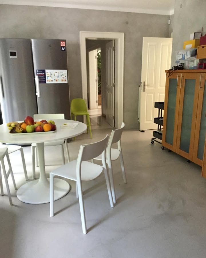 Microcimento's tweet photo. Pavimento contínuo em microcimento Kcberry, onde o design minimalista se encontra com a máxima funcionalidade ✨

#microcimento #kcberry #designinteriores #pavimentocontinuo #decoracao #arquitetura #interiordesign #minimalismo https://t.co/U28sdqGUBR
