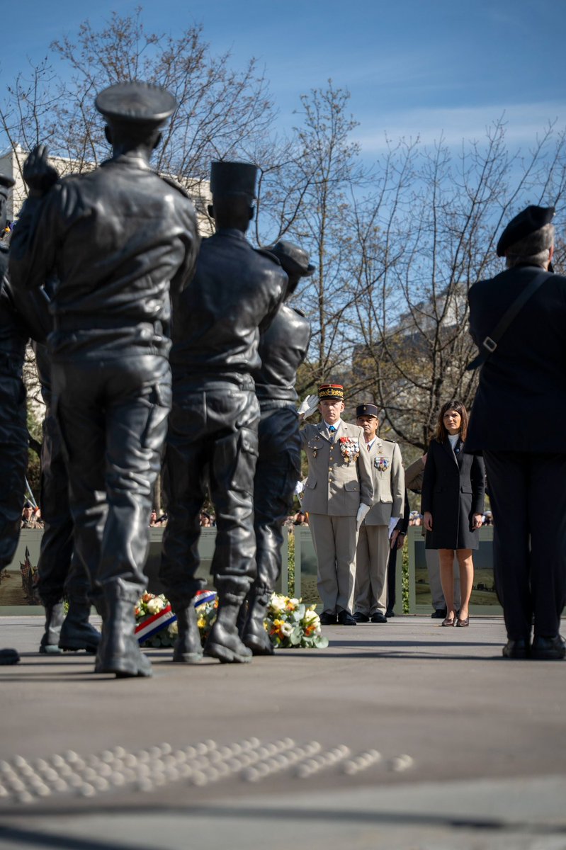 Gouverneur militaire de Paris (GMP) tweet media