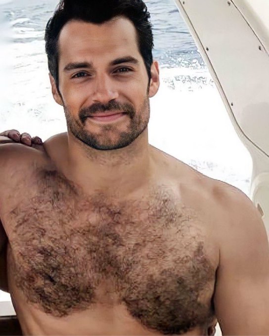 ItsSToNYTiME's tweet photo. @cowboylikezain 3. #HenryCavill https://t.co/m75JLhufGv
