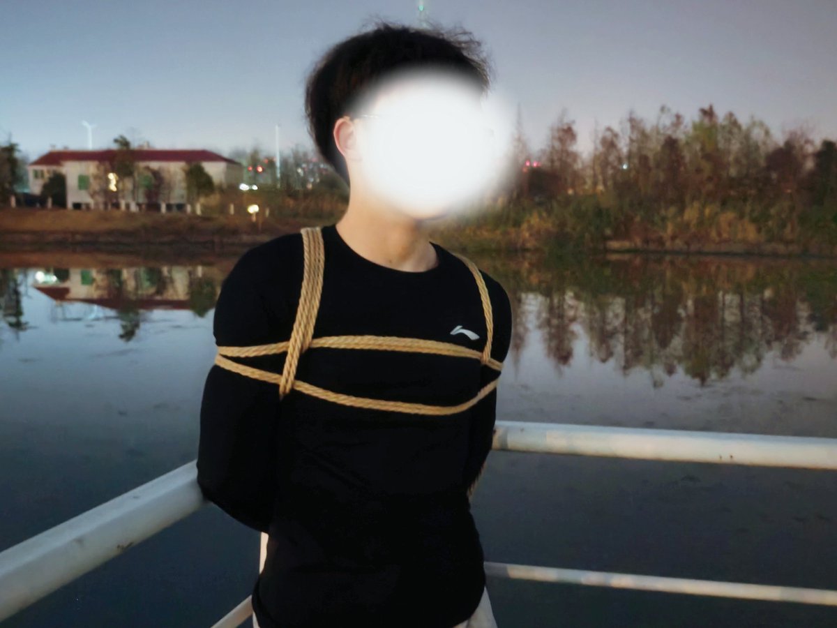 利维坦之海 tweet media