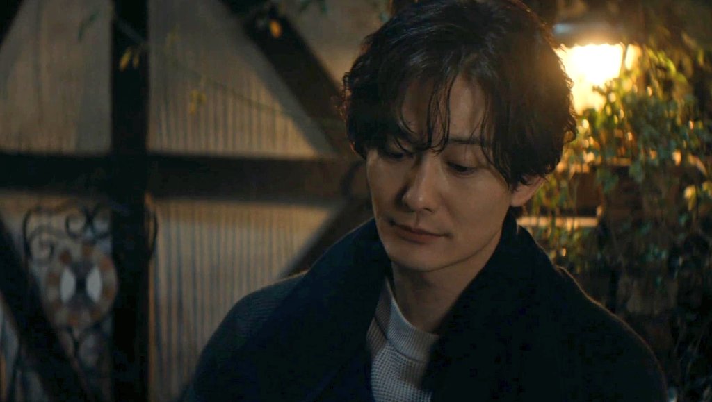 arfebibots's tweet photo. Ooh, Masaki Okada... what an actor you are!
He doesn't need to move all of his face muscle to show his emotion. Damn, that's range! #岡田将生 https://t.co/6pSL3w2BPn