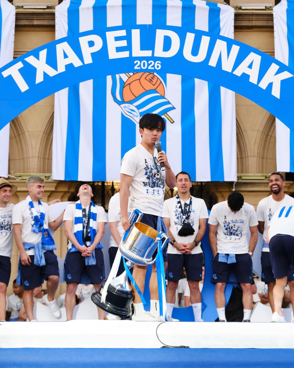 RealSociedad_JP's tweet photo. みんな笑顔😁

#GUazenREALA https://t.co/xirRJWBiJe