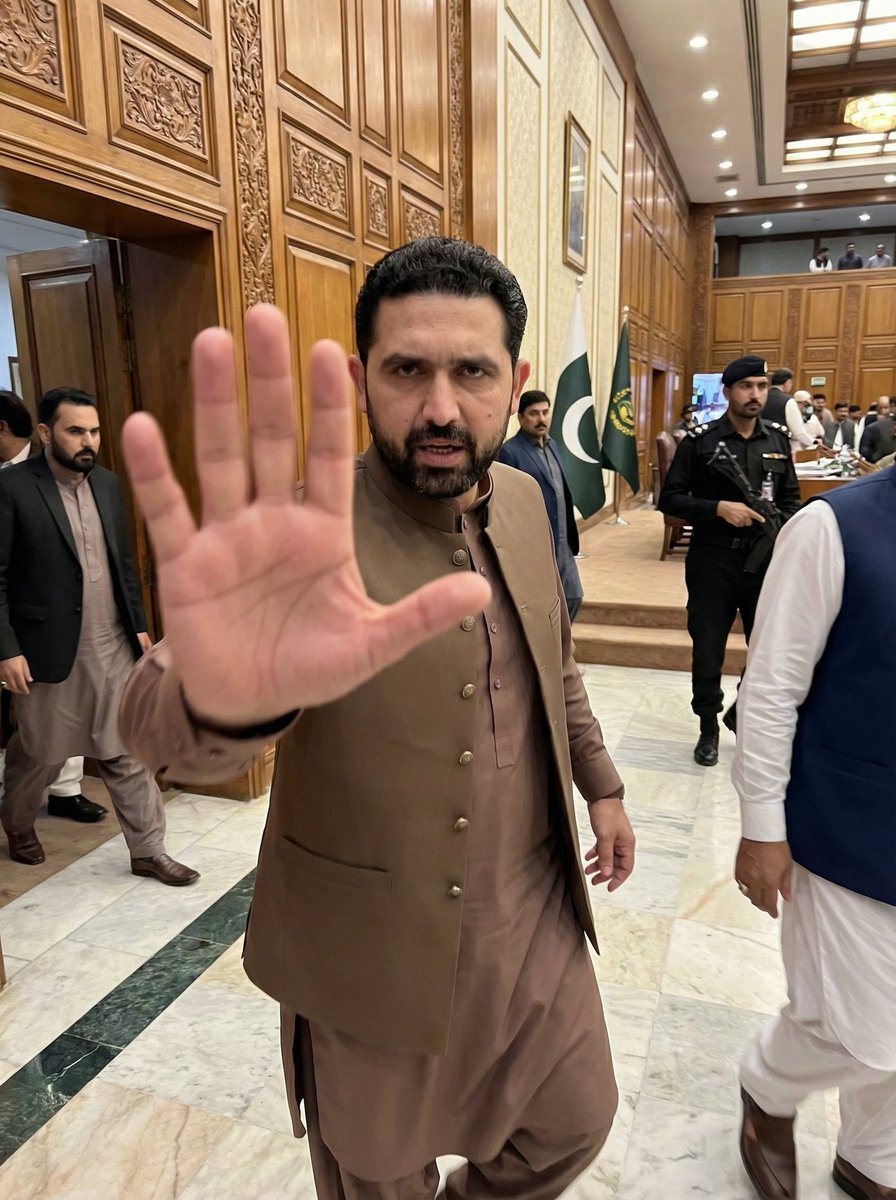 IrumBukhari804's tweet photo. اسکا اسکی اسکا
بےغیرت تم احتجاج کیوں نہیں کرتے ؟؟
@SohailAfridiISF https://t.co/iwlpVfeH09