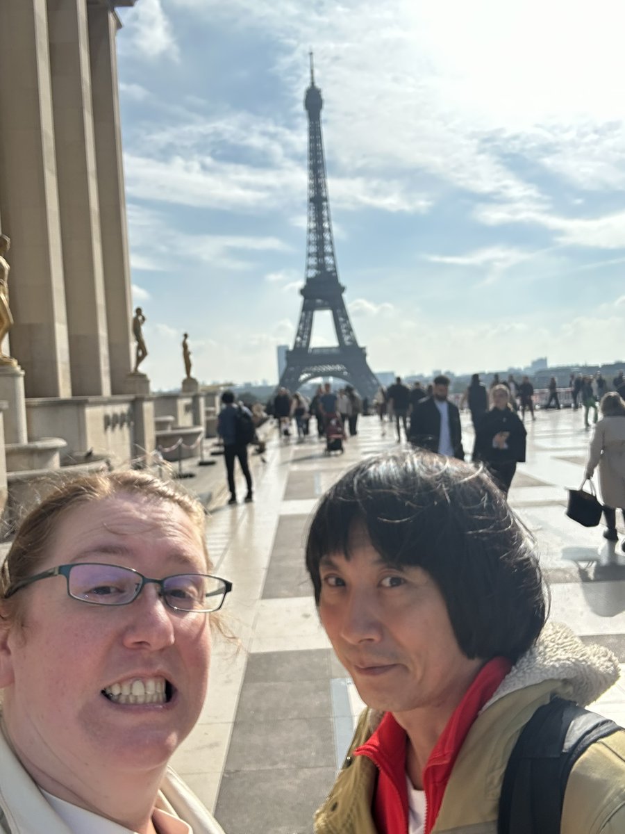 【📺面白バズらない動画📺】

2025年10月🇫🇷パリで日本の漫才を広める講座が開催...。独特の間や掛け合いに触れた参加者たちが、自分たちの言葉で笑いを再構築していく！日本の大衆芸能である漫才は、やがてフランス流の「LE MANZAI」へと進化！

📺その動画（1分）はこちら：youtube.com/watch?v=qA7AWV…