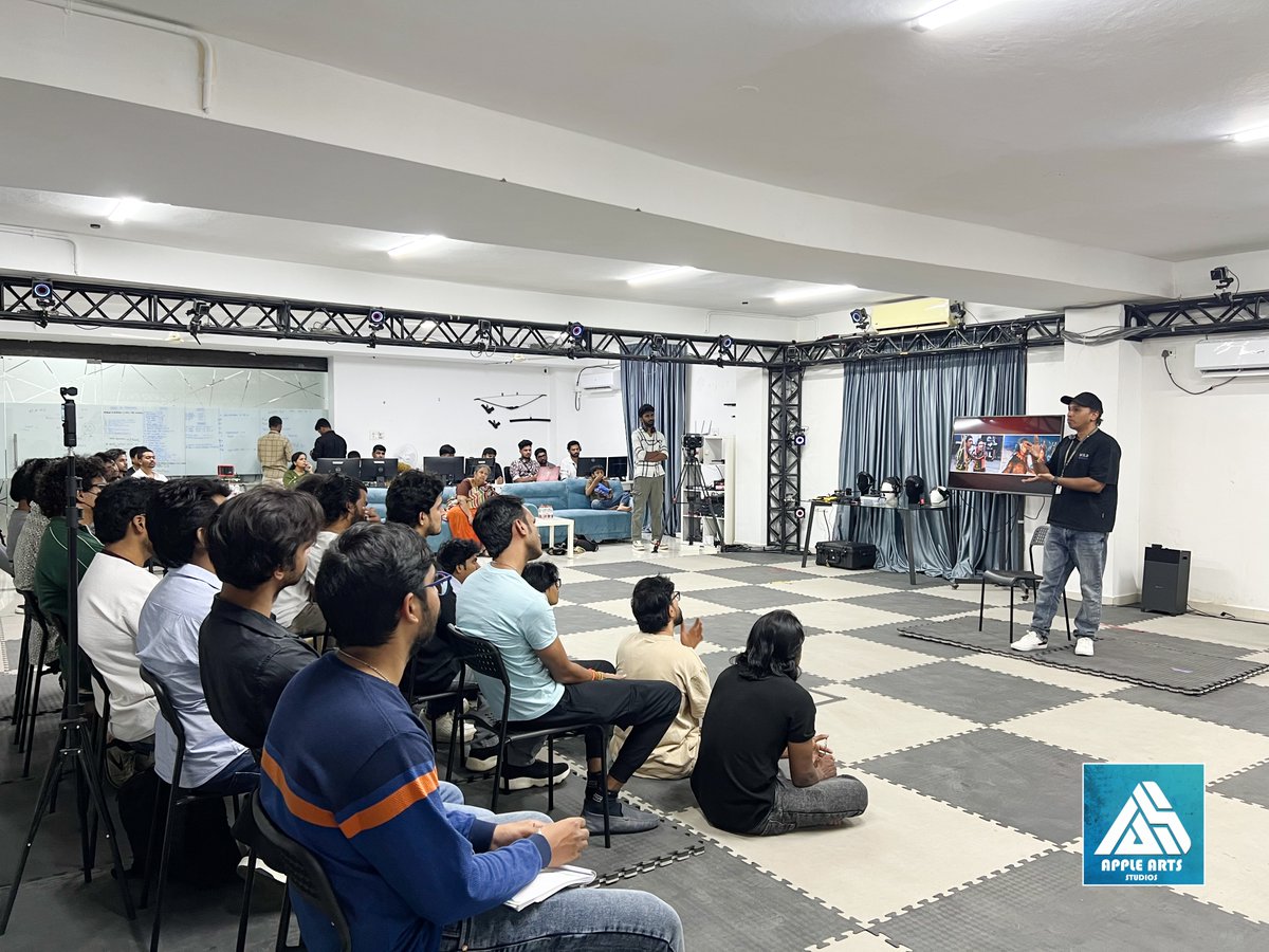 APPLE ARTS STUDIOS tweet media