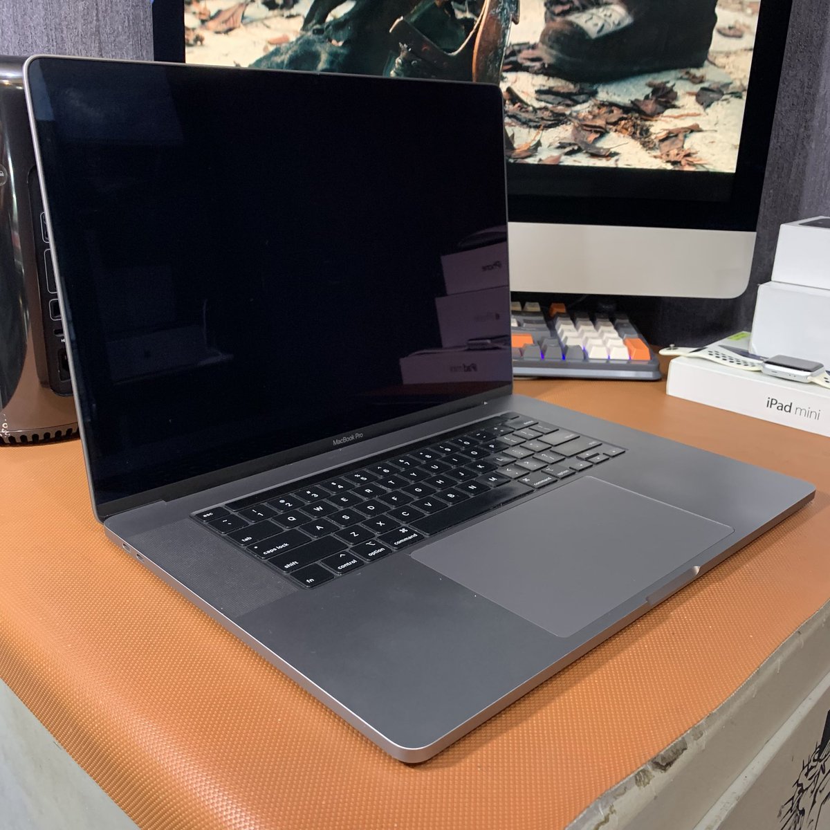 Apes Store ID tweet media