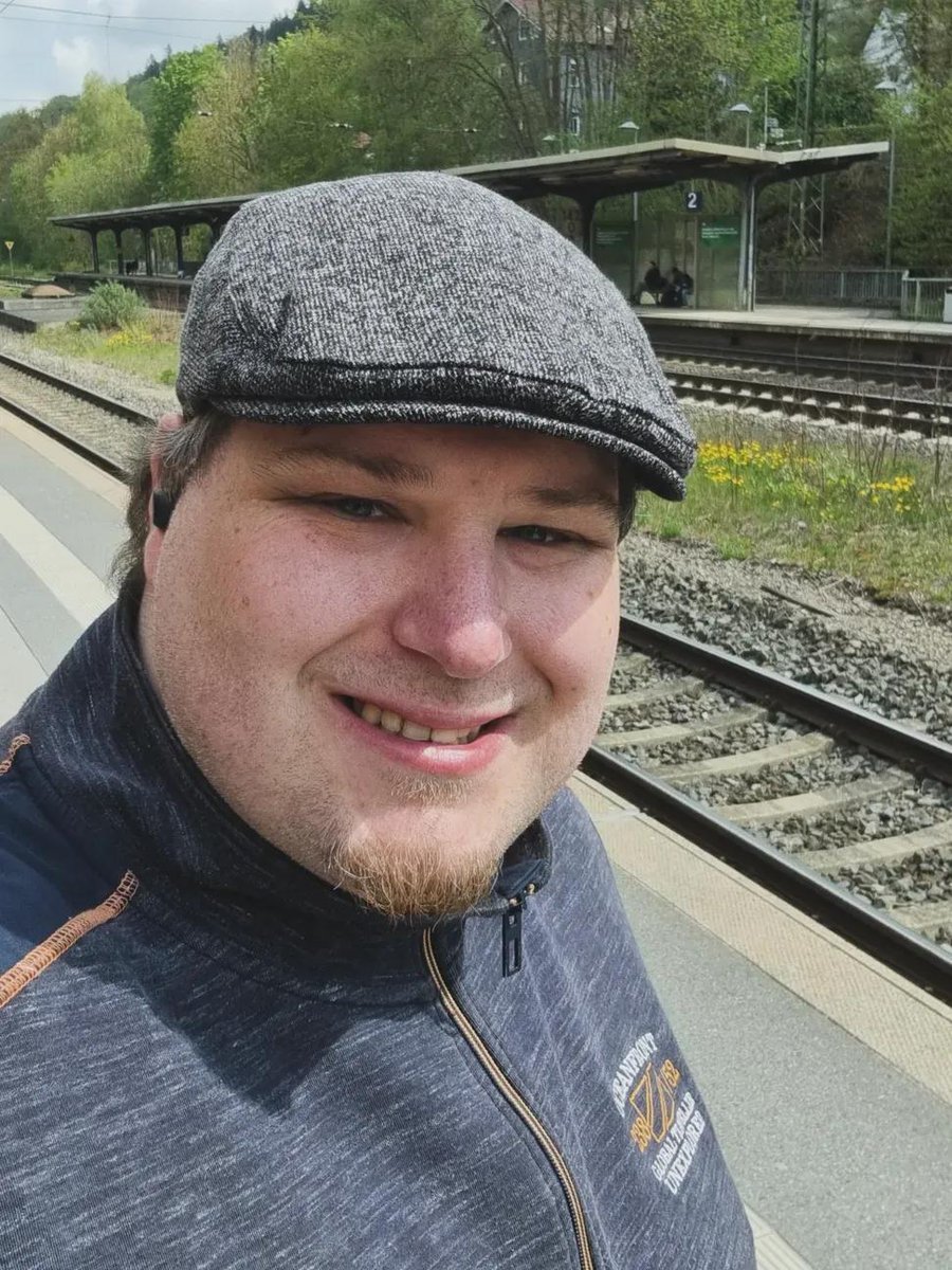 WeserBazi's tweet image. Tach 😋 auf den Weg nach #Kassel 👍 kurzfristiger Arzttermin 🙄 halt notwendig!