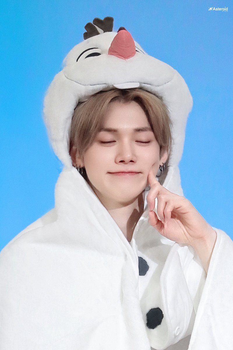 Asteroid_YJ's tweet photo. 260421 🥰

#TXT #TOMORROW_X_TOGETHER      
#연준 #YEONJUN https://t.co/LMsnFH7fFb