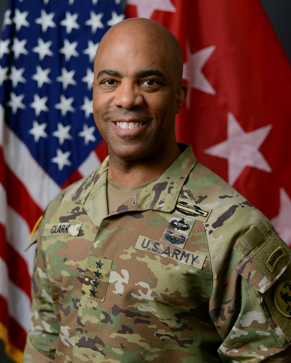 Harvarddoc32's tweet image. Last Man Standing. General Ronald P Clark is the only black 4-star general in the US Military; 0-Marines, 0-Air Force, 0-Navy.