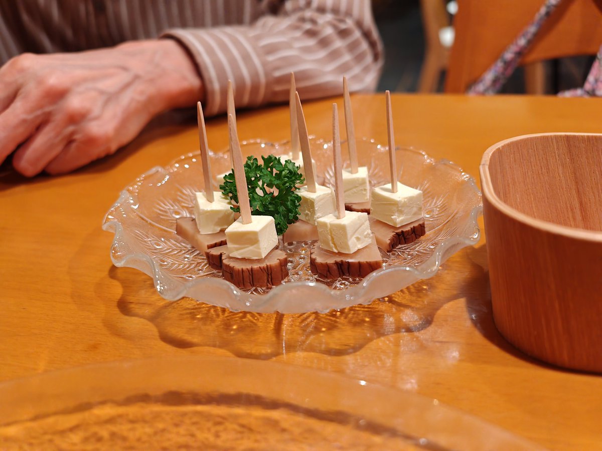 うらなぎ tweet media