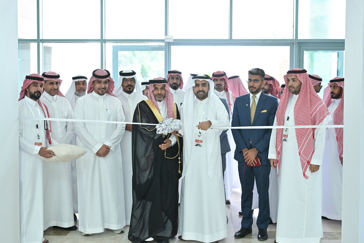 جامعة المجمعة tweet media