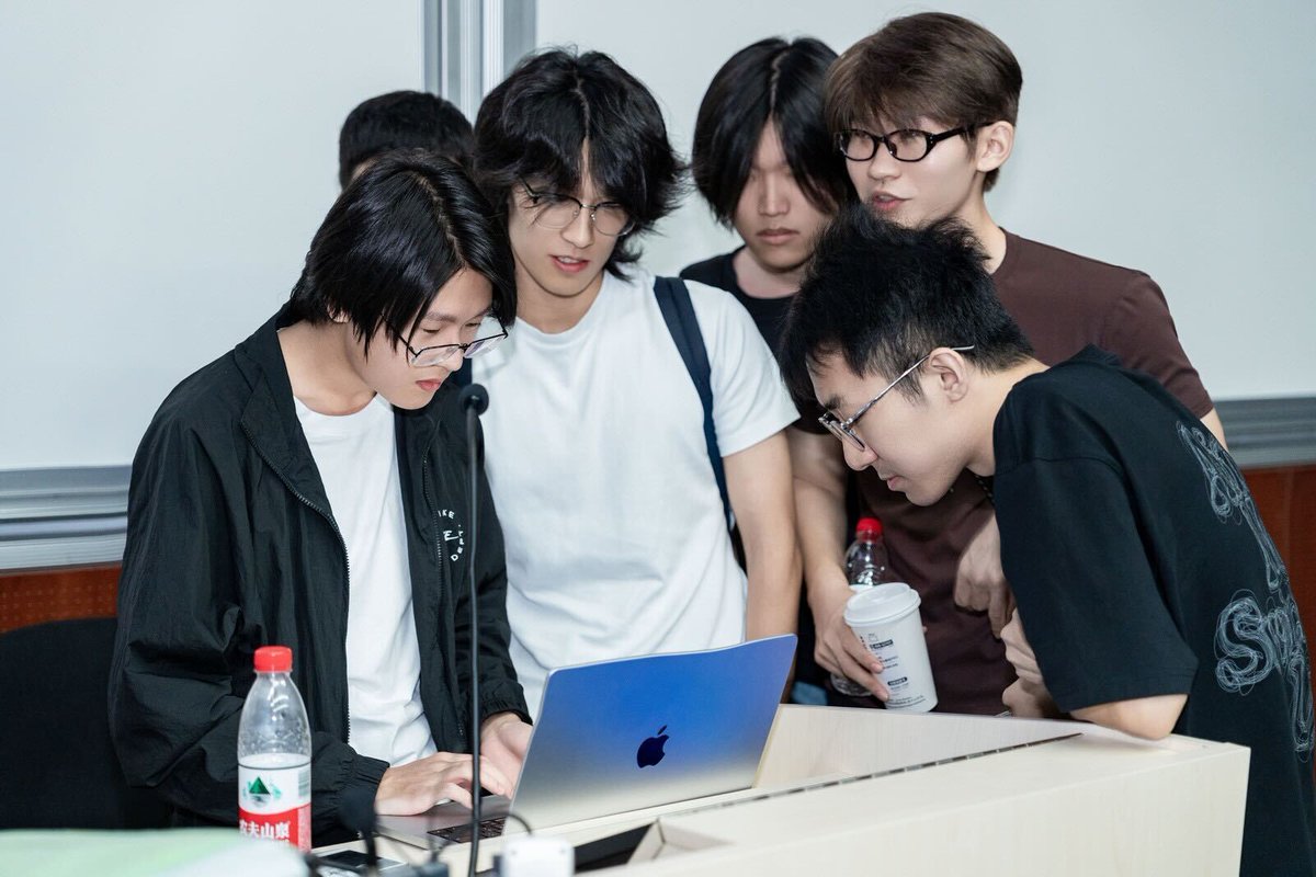 OneKey 中文 tweet media