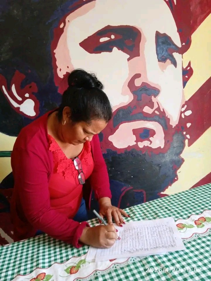 Nuestra firma por la #Patria, es de paz, de soberanía, de independencia, de firmeza y de defensa de nuestra revolución.
#VivaCuba 
#VivaLaPaz
#BloqueoNo 
#NoALaGuerra
#EducaciónGranma 
#EducaciónRíoCauto