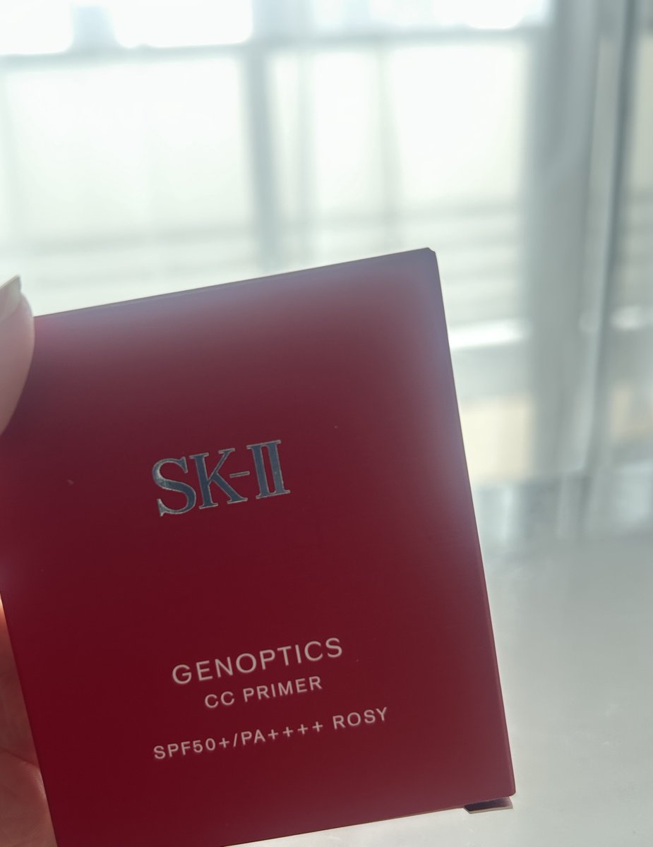 前にこういうの躊躇なく買ったら友達に普通の会社員は悩んで悩んで悩みまくって買ってるんだよと低所得の人たちの価値観を教えてもらった

今思えば、なんでこんなたけぇーの買ってんだよ、もったいねぇメルカリ行きか？？って思いながらチマチマ使ってます🥹