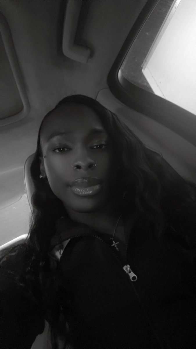 dallydiorceooo's tweet image. Black &amp;amp; white but never basic. #stl