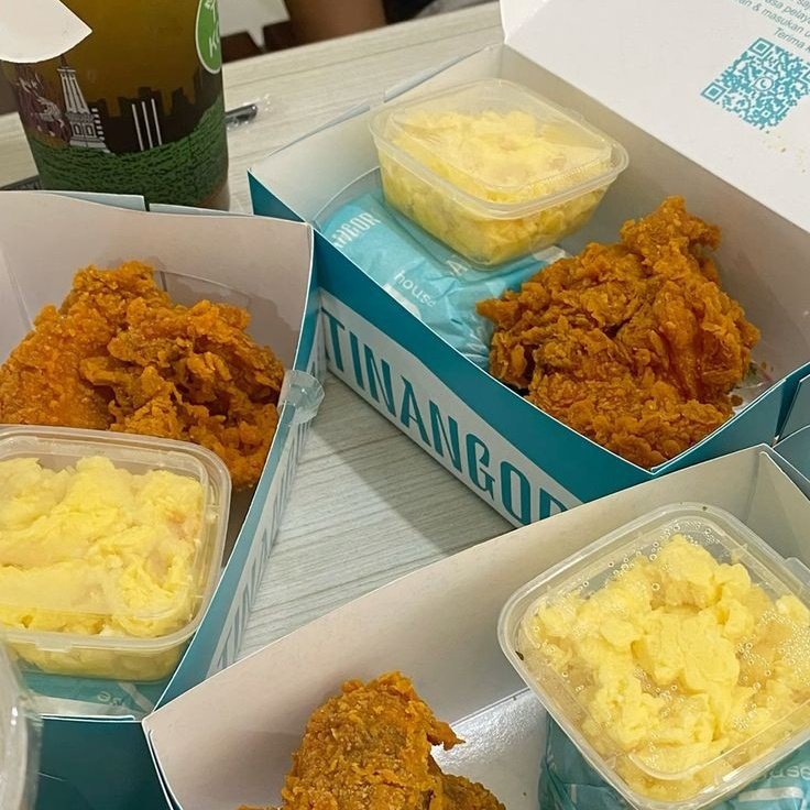 jeys 🛵 tweet media