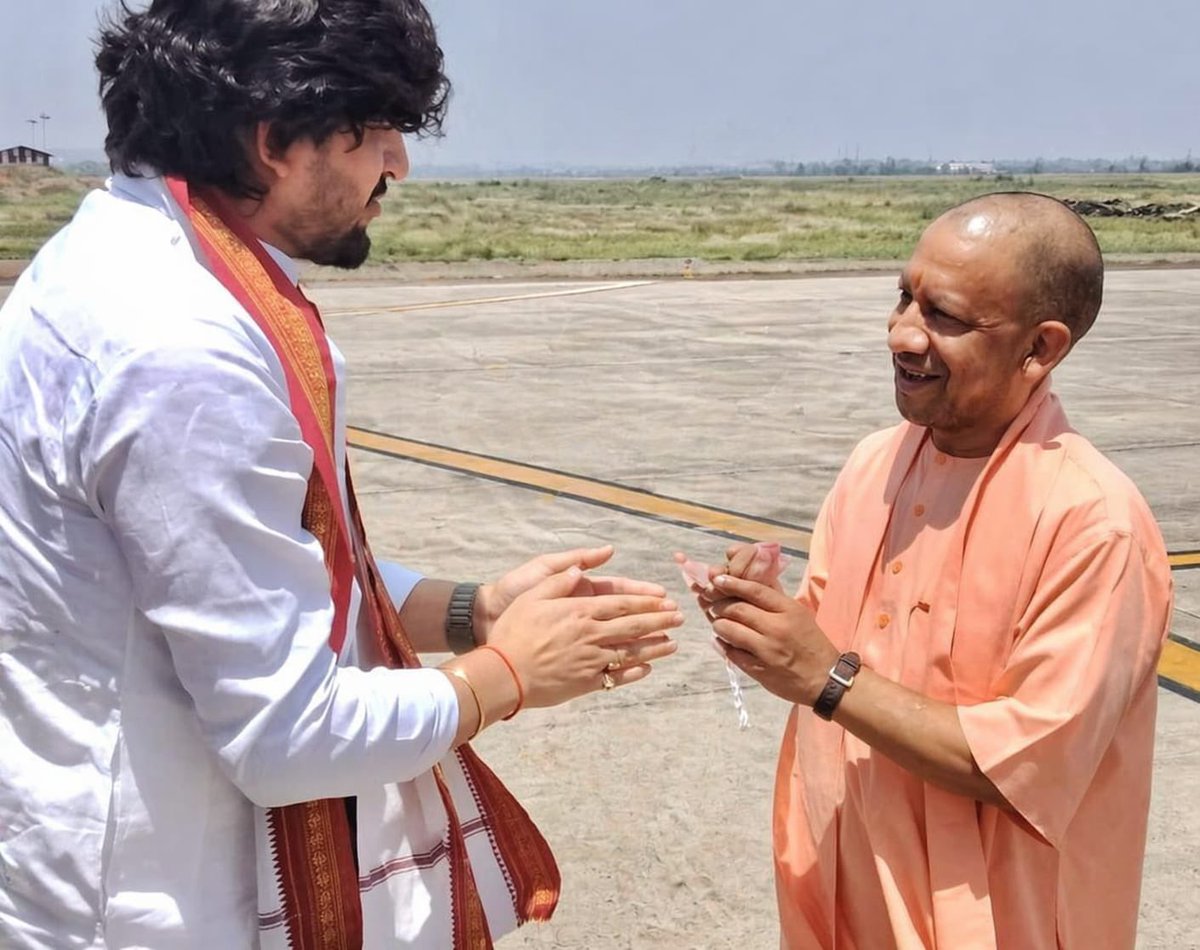 SinghShaktiBJP's tweet image. बंगाल जीतना है!
@myogiadityanath 

#westbengal #fyp #explorepage #yogiadityanath #bjp