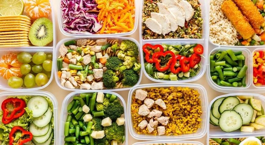 🚨Alimentos: 3 erros comuns ao congelar marmita e dicas para não errar. jasb.com.br/2025/08/marmit… 

📷Evite erros comuns no congelamento de marmitas e garanta o sabor e textura dos alimentos. Se liguem, Jovens!