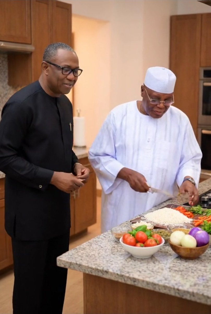 THETROJANBEAST's tweet photo. Atiku can cook

He told Peter Obi that President is a genius and teaches Masterclass in politics 👏 https://t.co/vSAAorIDVl