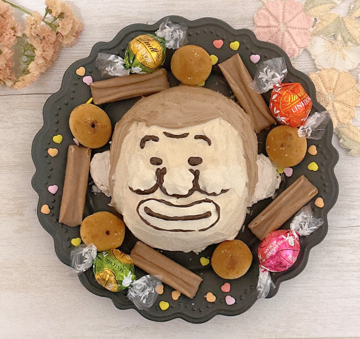 ｵｰﾂｷ誕生日おめでとう！
不恰好だけどケーキを手作りしてみました
これを、今から1人で食べます