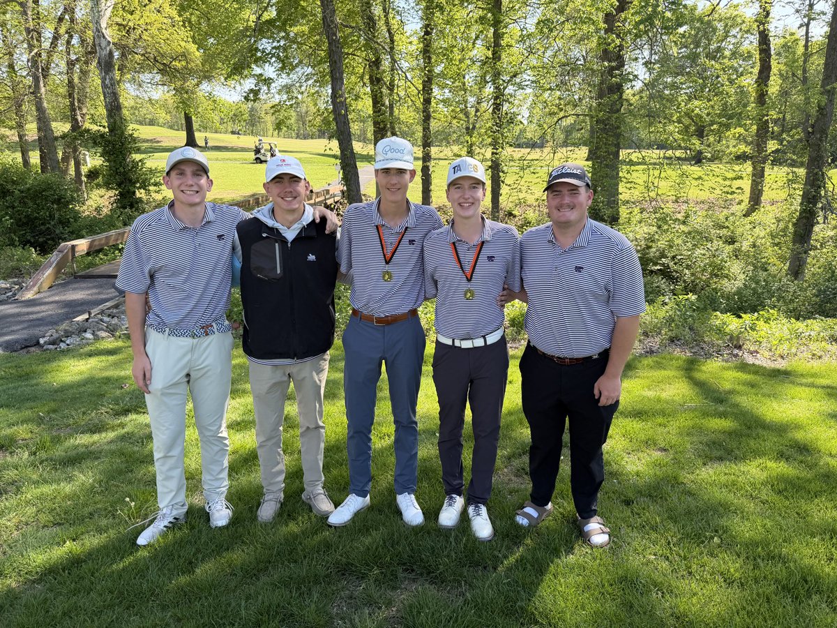 Great day at the Webster Cup.  7th place in a strong tournament!  Medals for Beemer and Berg!