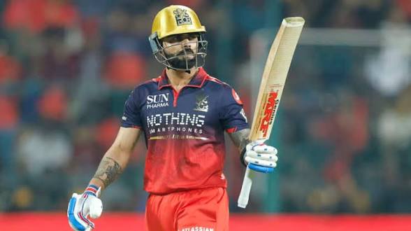 ImTanujSingh's tweet photo. Australian footballer Dercy Moore said - "Virat Kohli is a Rockstar of World Sports. He has the Star power". (AFL). https://t.co/nFyG73LDq0