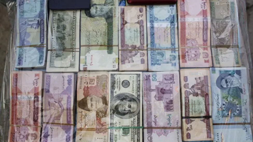 10 million Iranian riyals now worth 10000 PKR — Big jump from 2500 to 10000