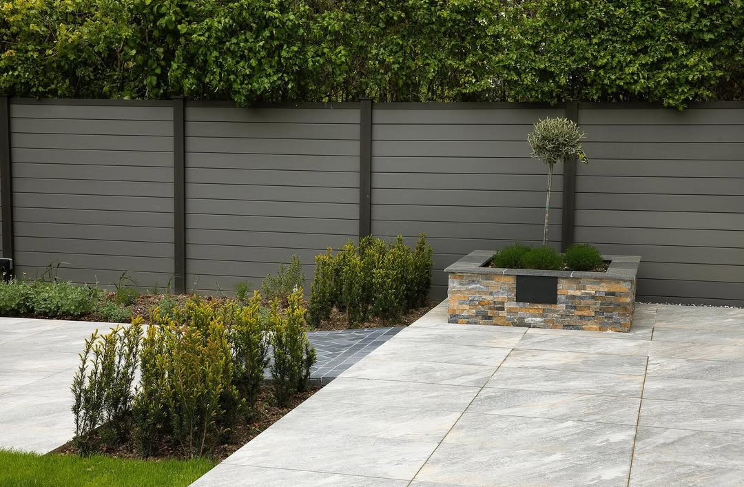 ClarkeInfinity's tweet image. Enjoying the warmer weather? ☀️ Elevate your garden with discreet, weather-proof outdoor audio - perfect for relaxing or entertaining. Exceptional sound, all year round. Call 01277 624444 to plan your system. 

#OutdoorAudio #GardenLife #SmartHome #SummerVibes #ClarkeInfinity