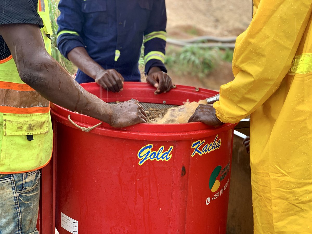 On-site with the mercury-free concentrator. This technology is a game-changer for small-scale miners. It is outperforming &amp; replacing traditional sluice boxes, enabling miners to process more material with significantly higher gold recovery. No mercury needed; just clean results!