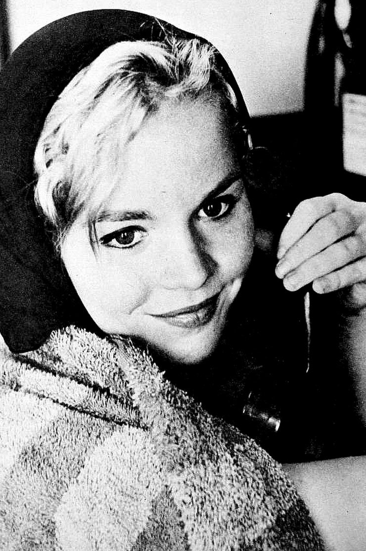 FrankKane11's tweet image. Good morning. Pour a full cup.  Tuesday is adorable