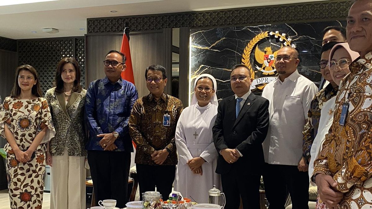 Lambe Saham tweet media