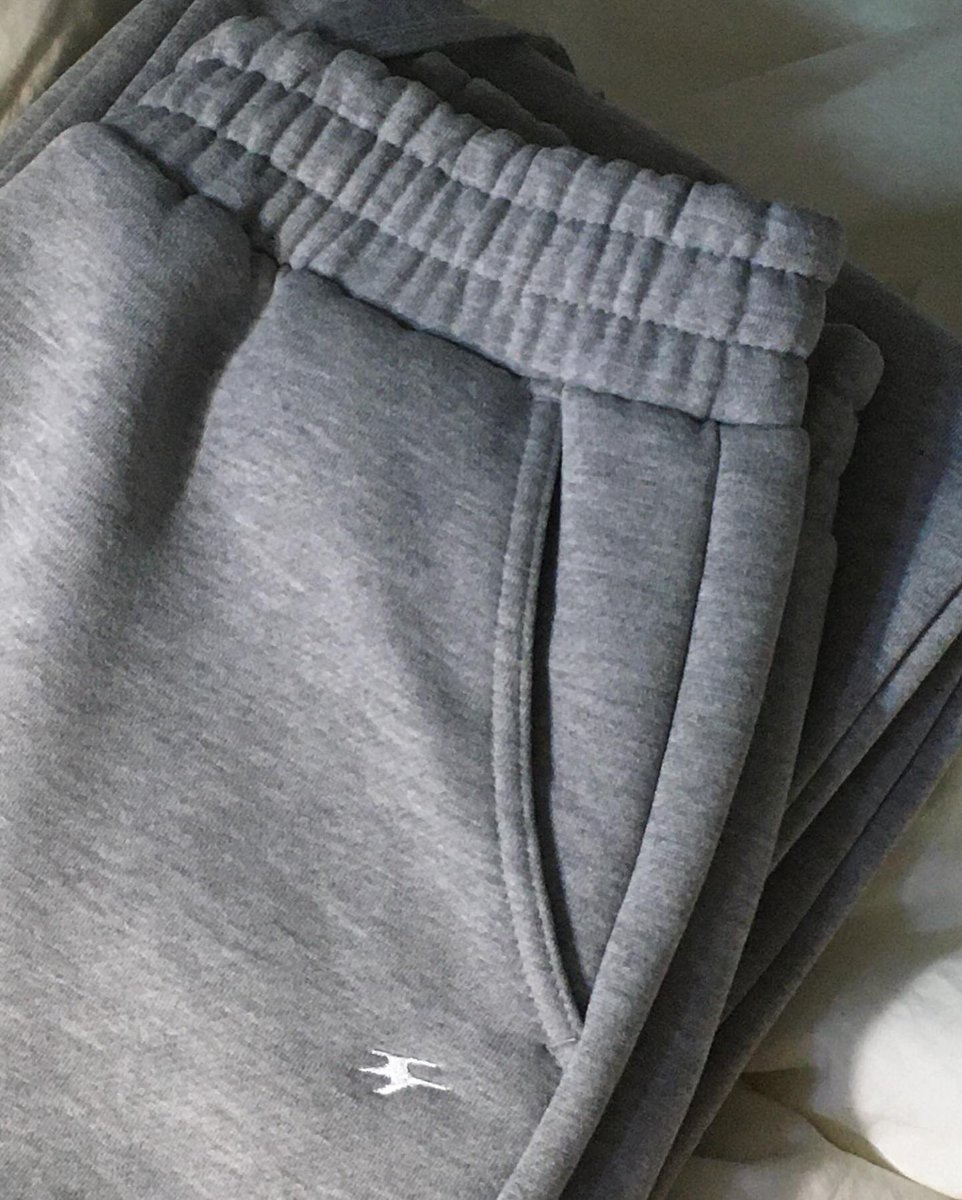 세컨드매거진 tweet media