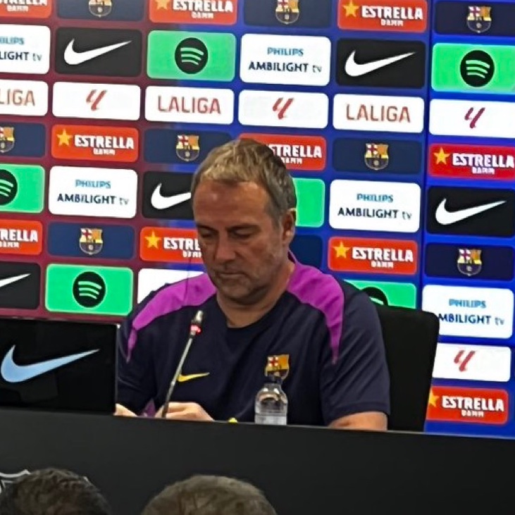 BarcaUniversal's tweet photo. 🚨 Hansi Flick: "There are two things I'd like, one to win the Champions League, with appropriate decisions also in the transfer market."

"We mustn't do anything foolish, I think the team is young, we have a good structure." https://t.co/rWWLduvTD3