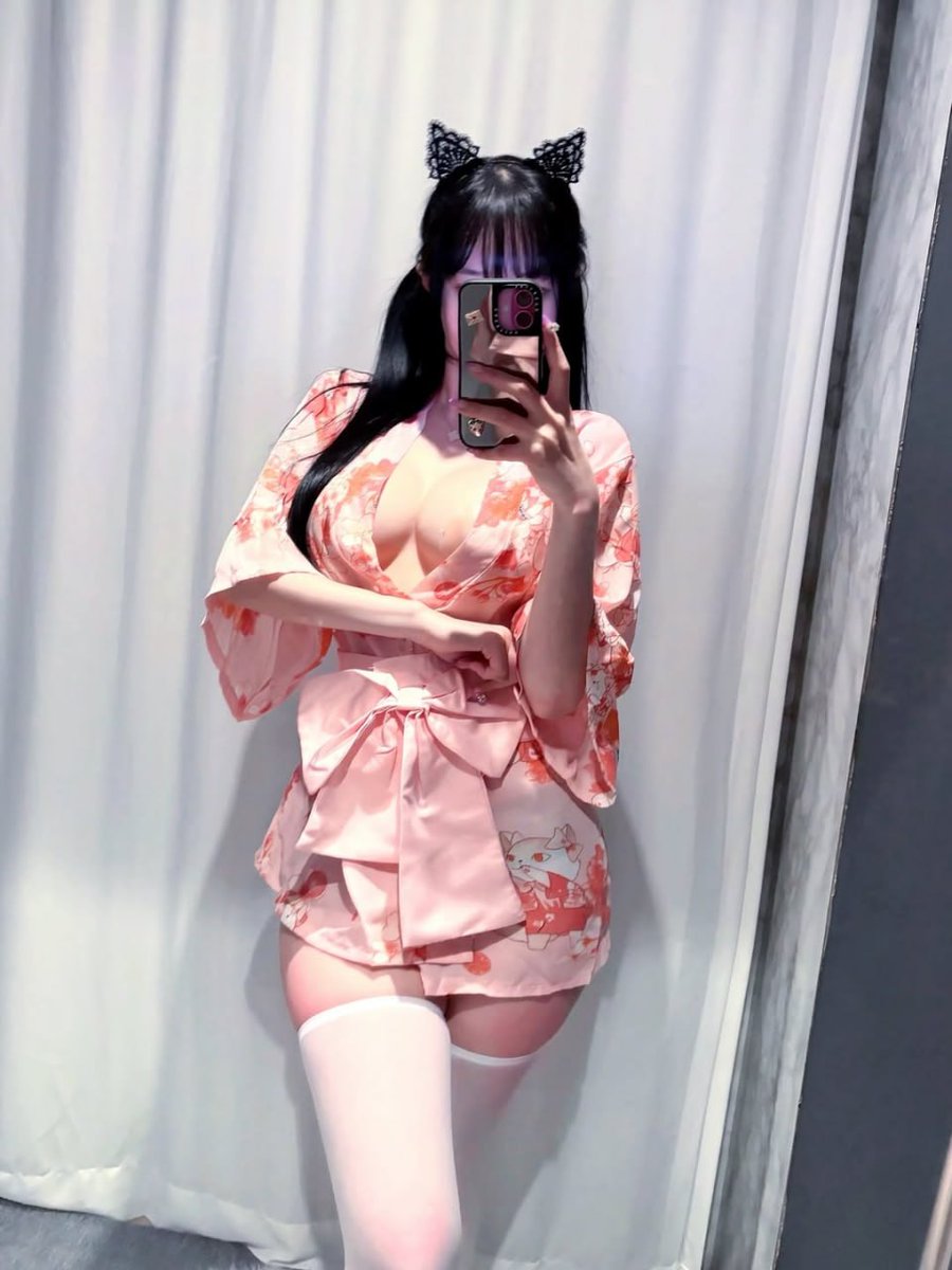 아윤 tweet media