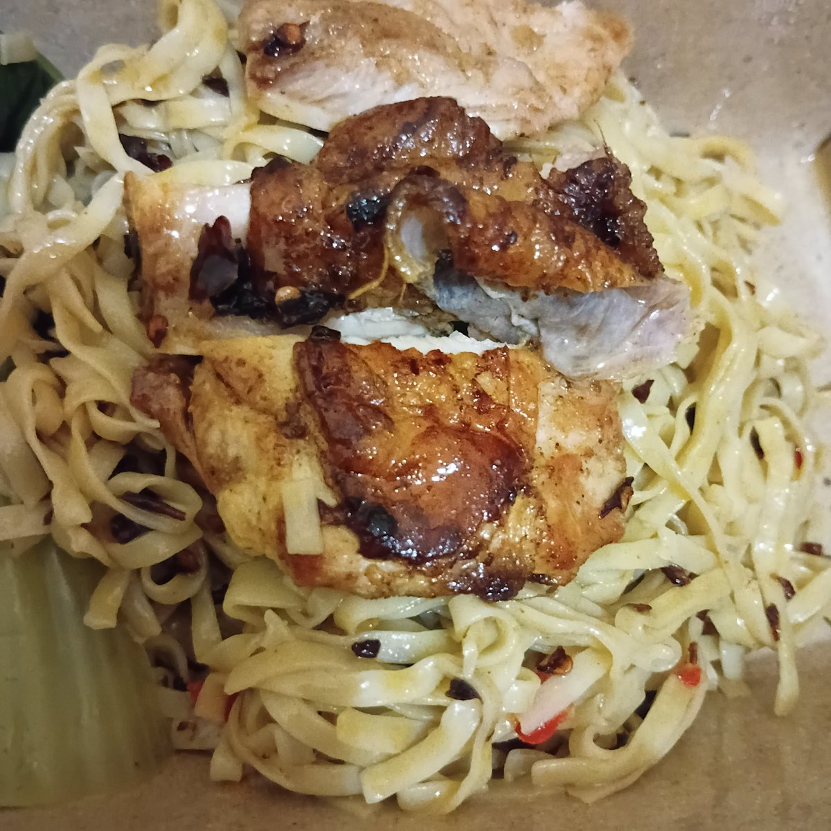 marin ⋆ tweet media