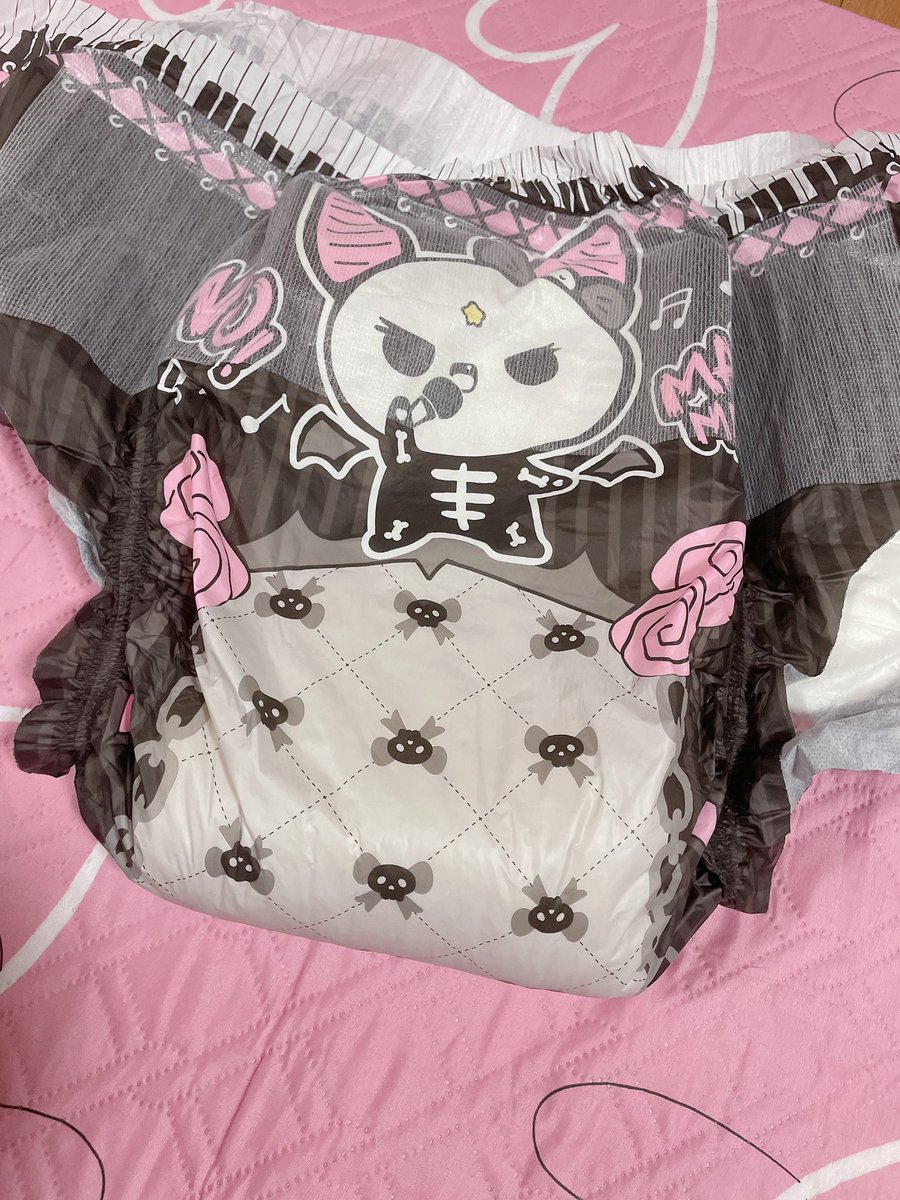 sakura_abdl_3's tweet image. 私のぐっしょりおむつさん🍼🫣💕

#ABDL #diaper #baby #JD #大学生 #赤ちゃん #赤ちゃんプレイ #おむつ #おもらし #おねしょ #おむつ女子 #おむつ交換 #おむつ好き #幼児退行
@abdl_japan 
@LittleforBig